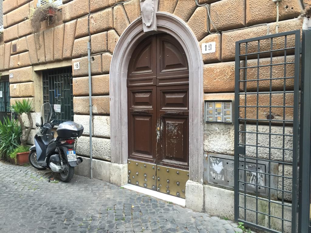 Riari Trastevere Apartment Roma Ngoại thất bức ảnh